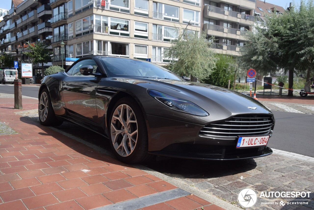 Aston Martin DB11 V8 Volante