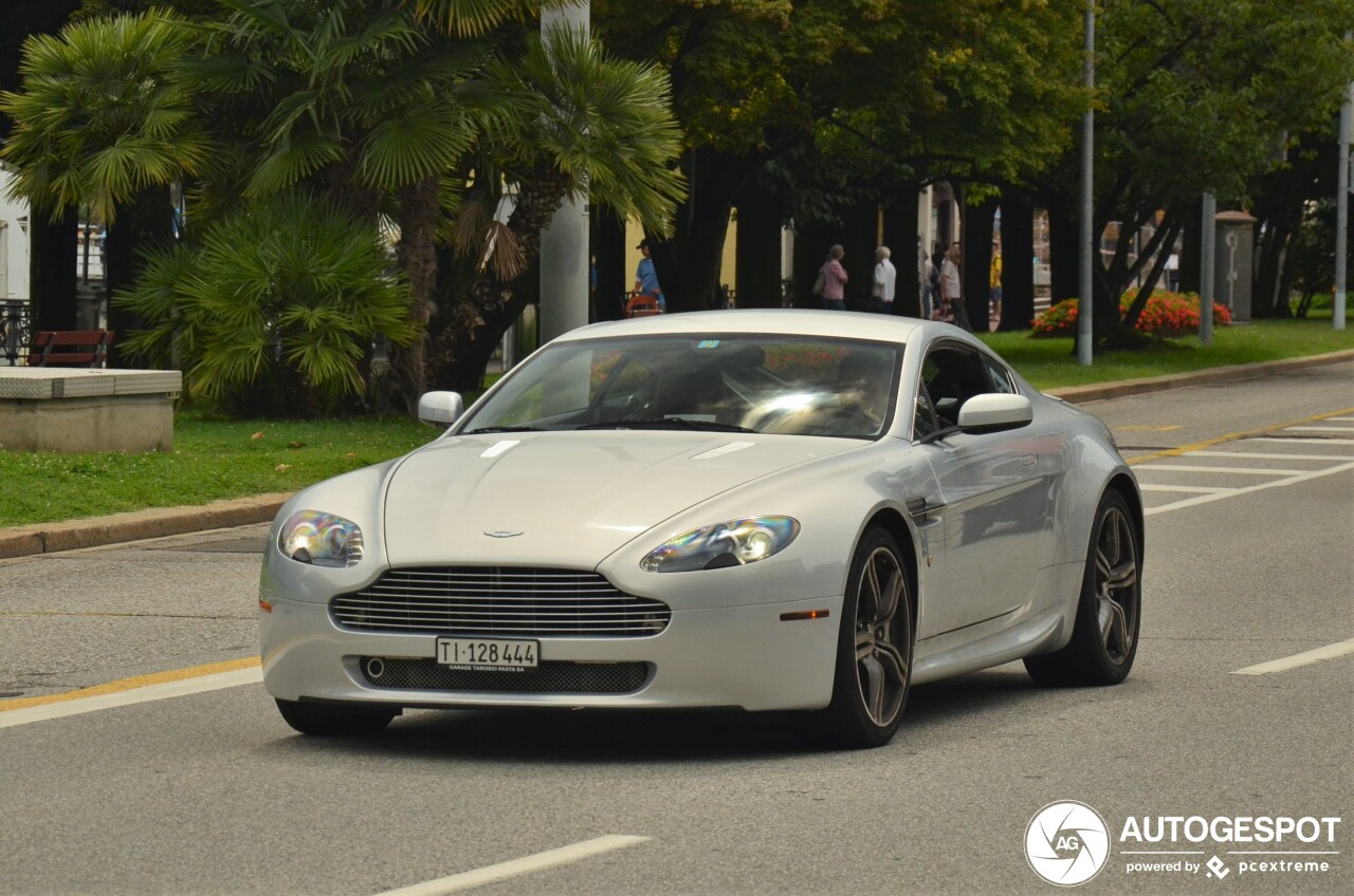 Aston Martin V8 Vantage N400