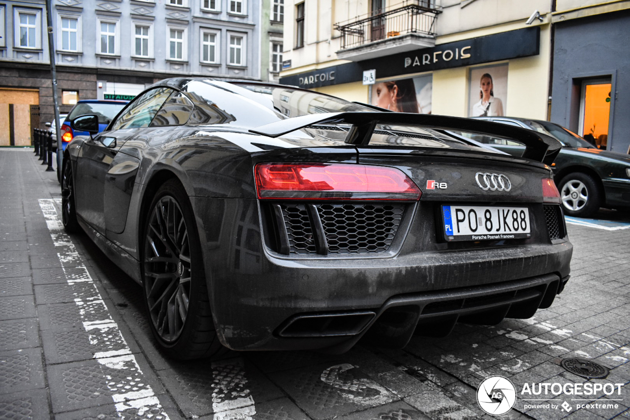 Audi R8 V10 Plus 2015