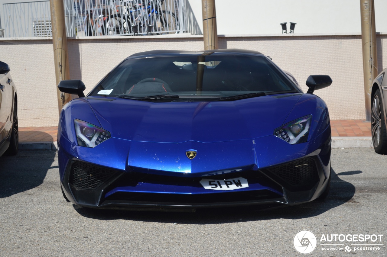 Lamborghini Aventador LP750-4 SuperVeloce Roadster