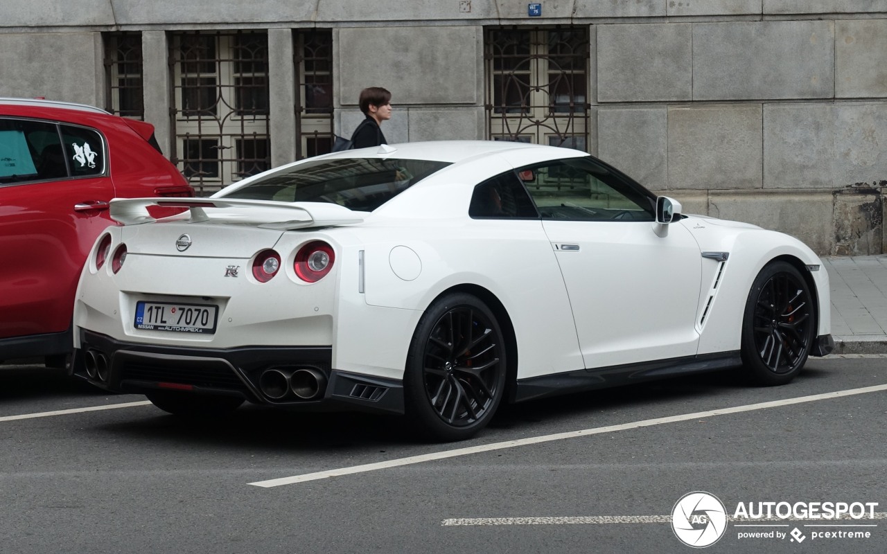 Nissan GT-R 2017