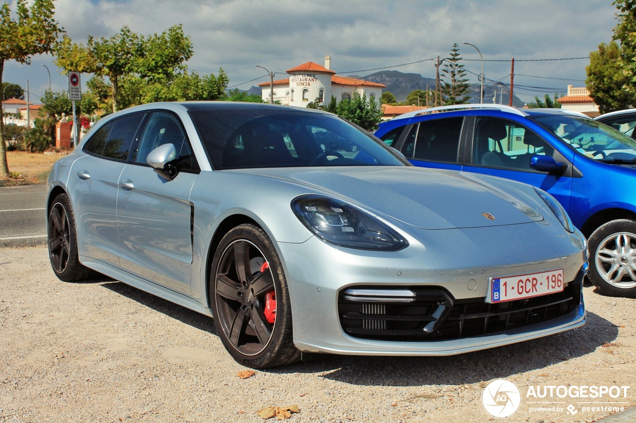 Porsche 971 Panamera Turbo Sport Turismo