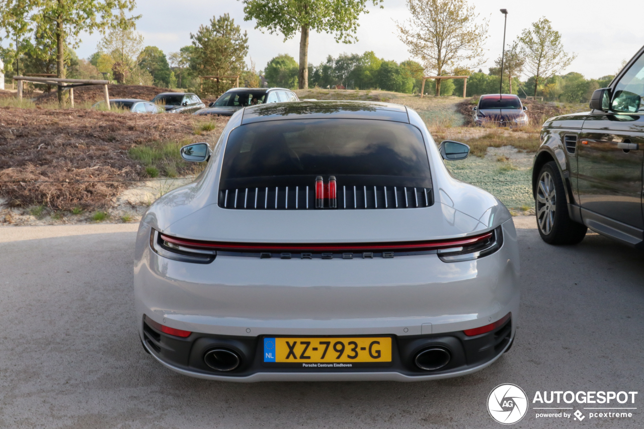 Porsche 992 Carrera 4S