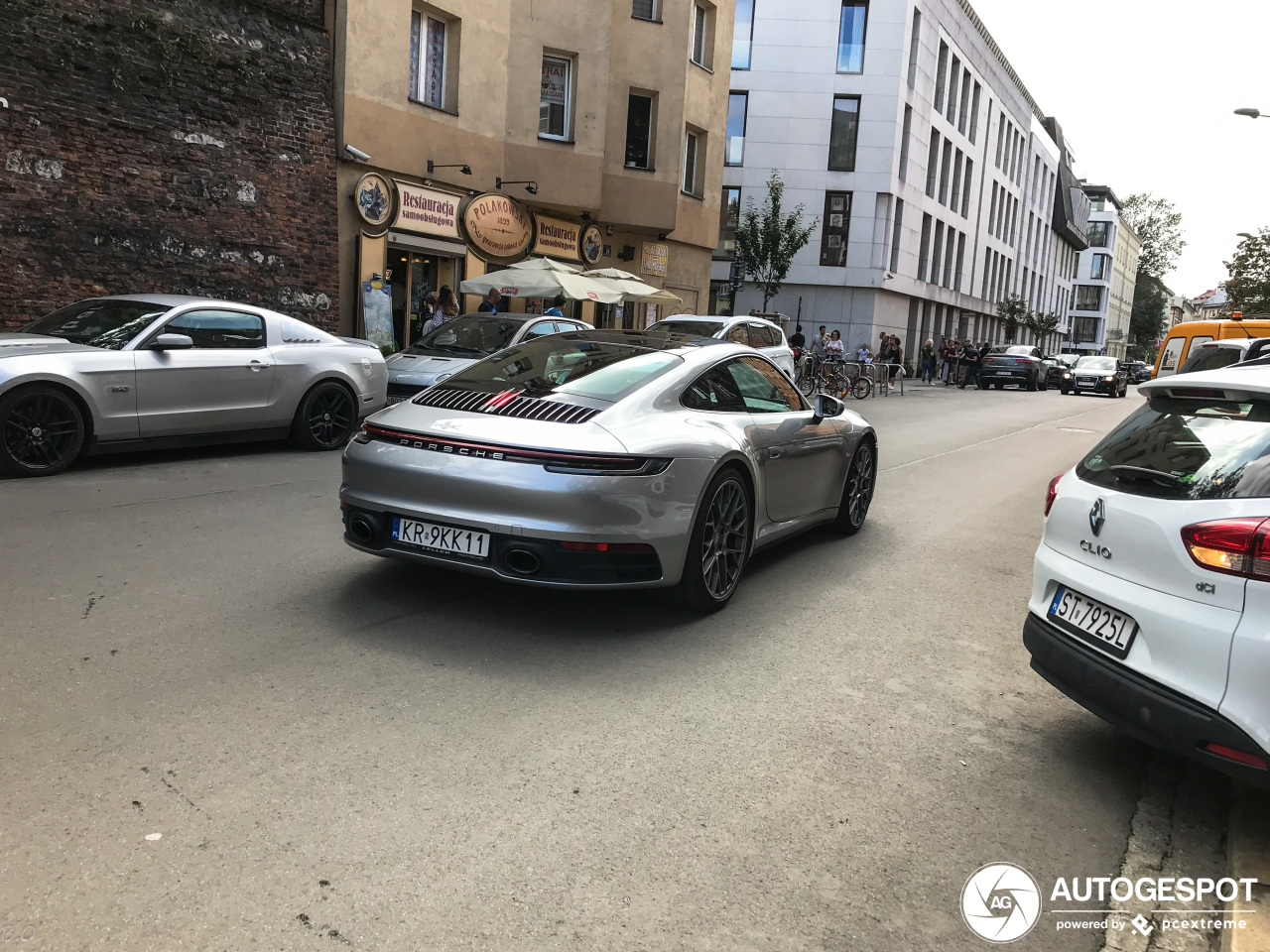 Porsche 992 Carrera 4S