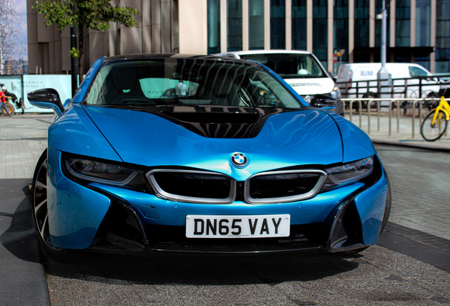 BMW i8