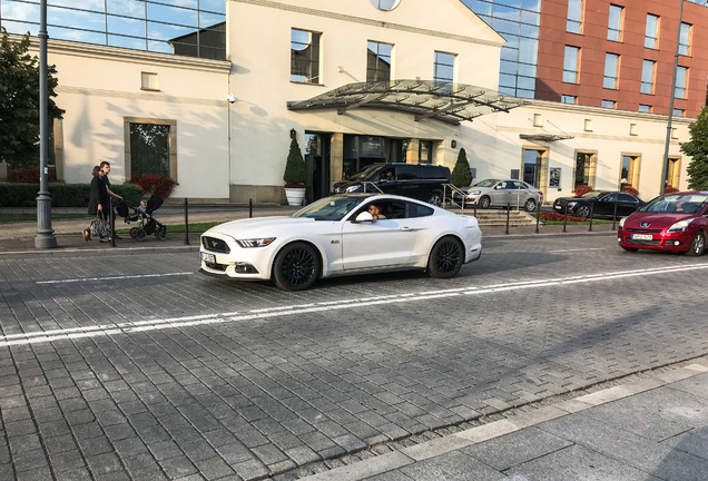 Ford Mustang GT 2015