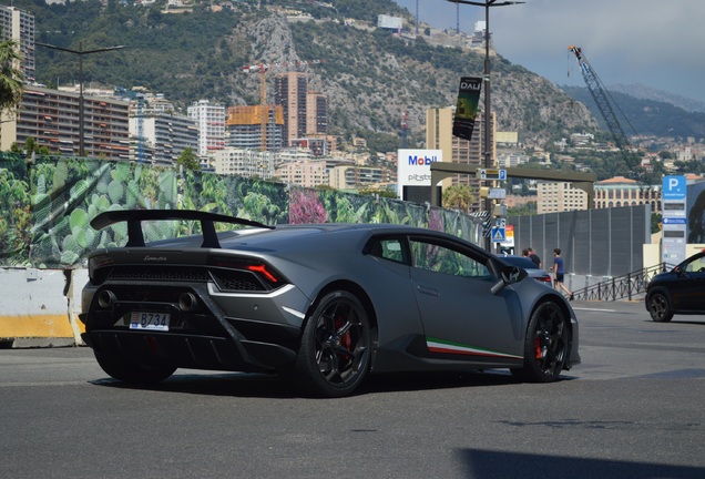 Lamborghini Huracán LP640-4 Performante