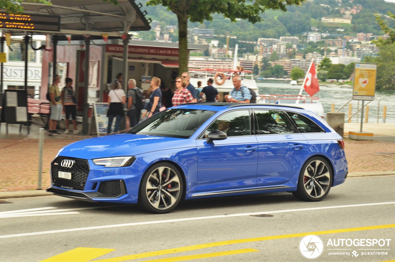 Audi RS4 Avant B9