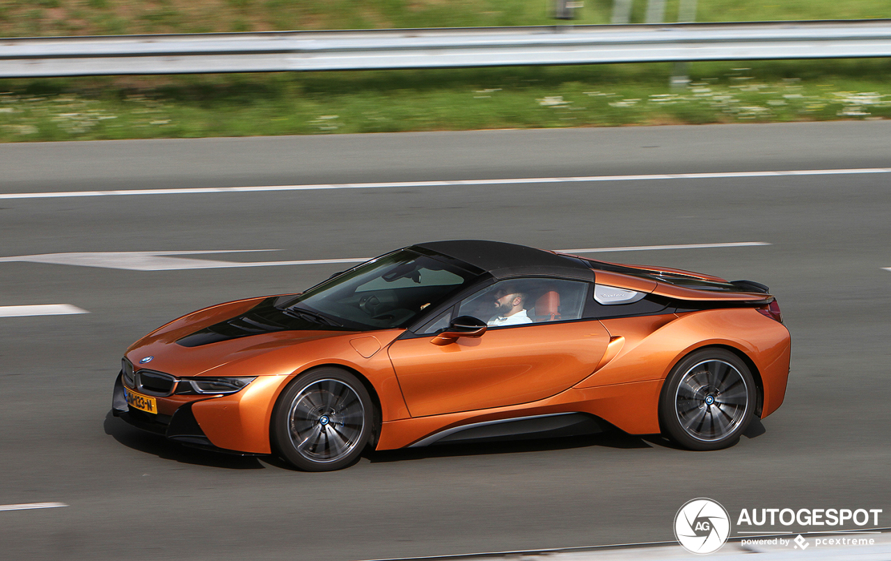 BMW i8 Roadster