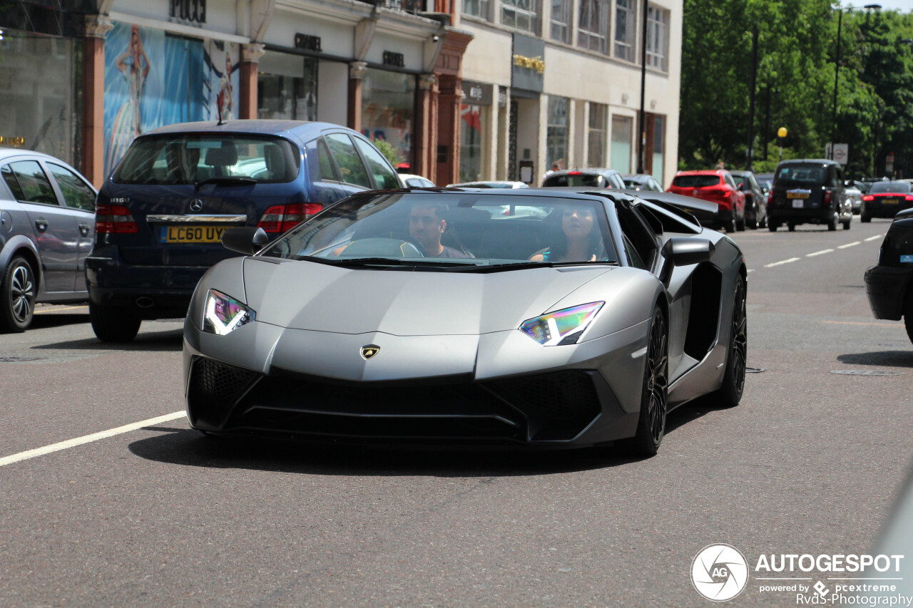 Lamborghini Aventador LP750-4 SuperVeloce Roadster