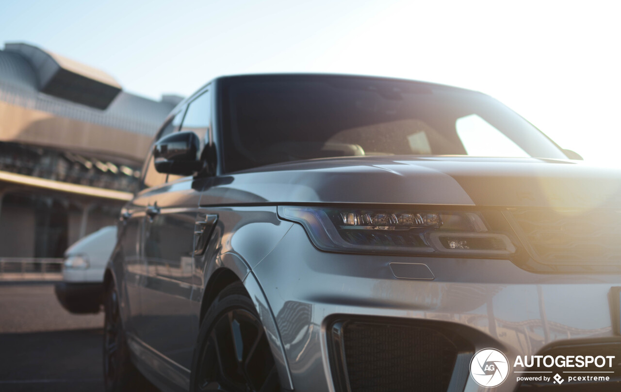 Land Rover Range Rover Sport SVR 2018 Carbon Edition