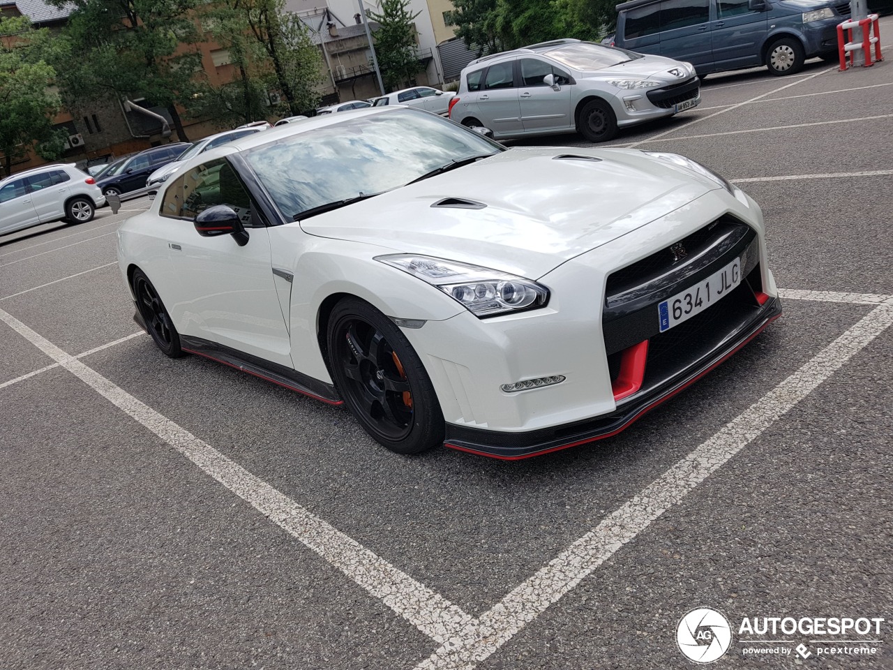 Nissan GT-R 2011 Nismo