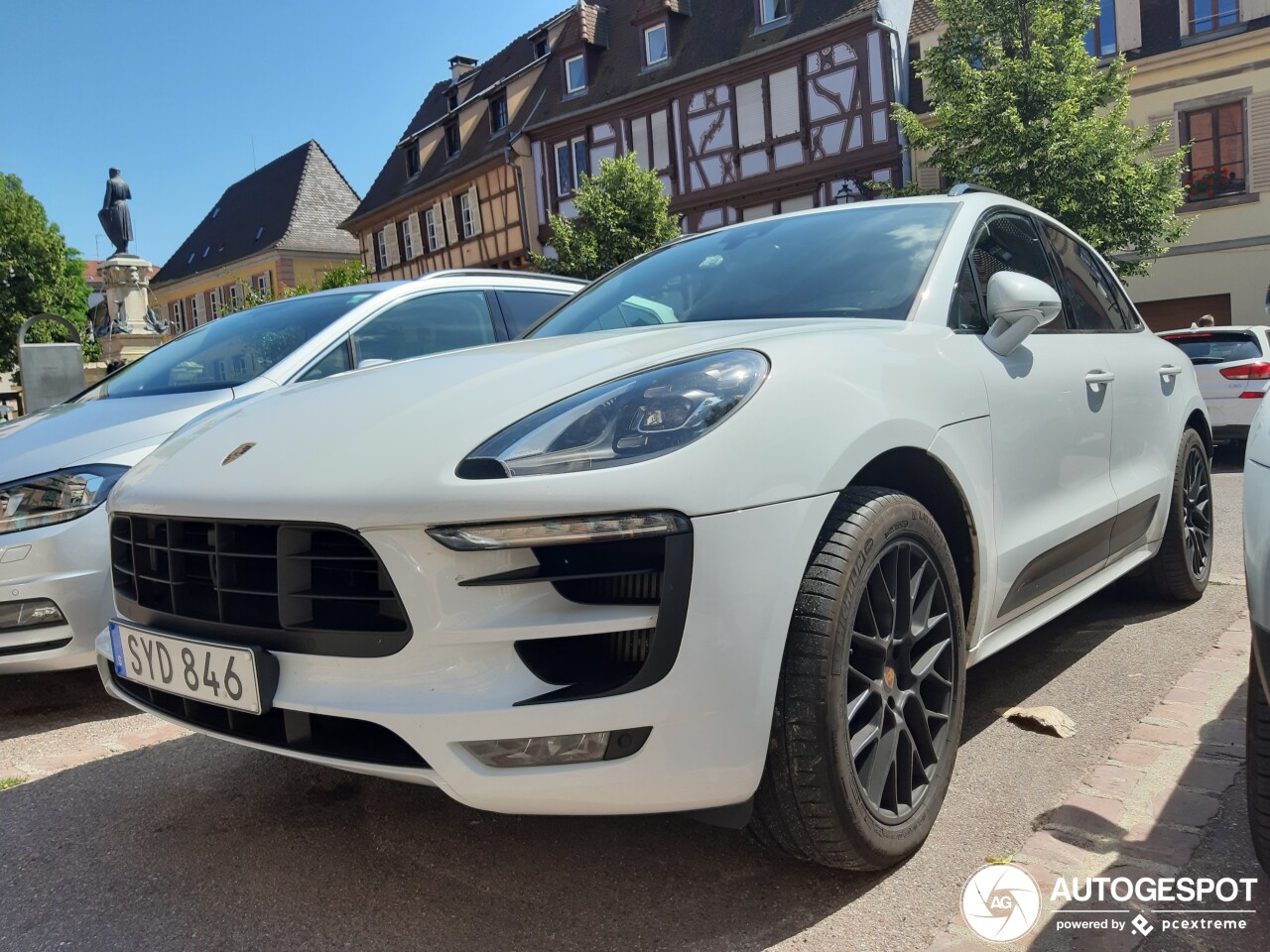 Porsche 95B Macan GTS