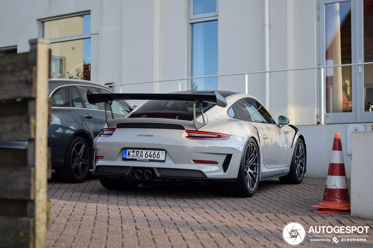 Porsche 991 GT3 RS MkII Weissach Package