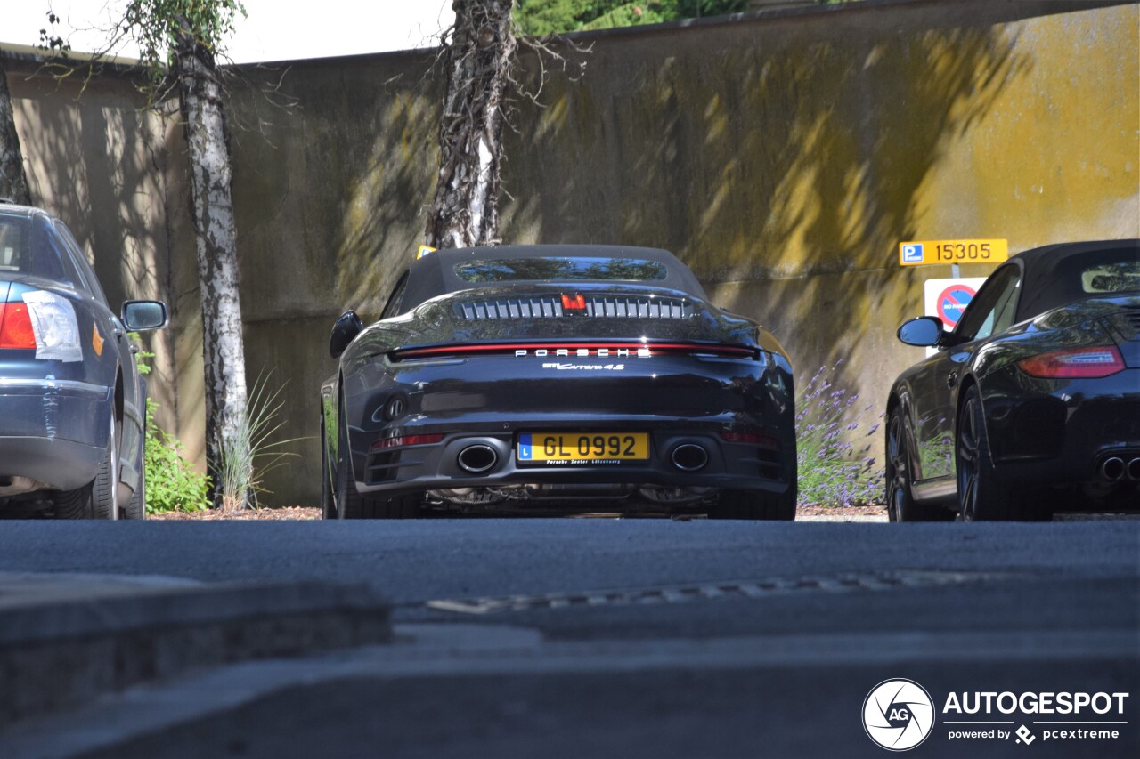 Porsche 992 Carrera 4S Cabriolet