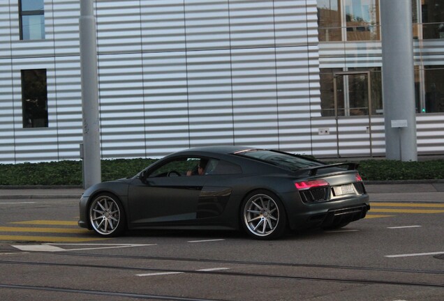 Audi R8 V10 Plus 2015