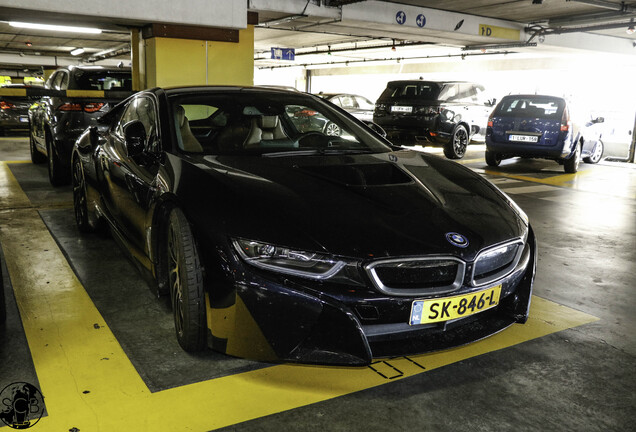 BMW i8 Carbon Edition