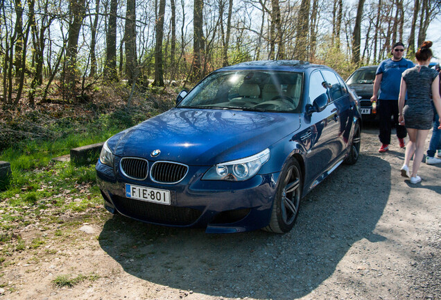 BMW M5 E60 2005