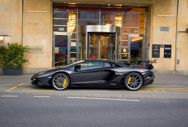 Lamborghini Aventador LP770-4 SVJ