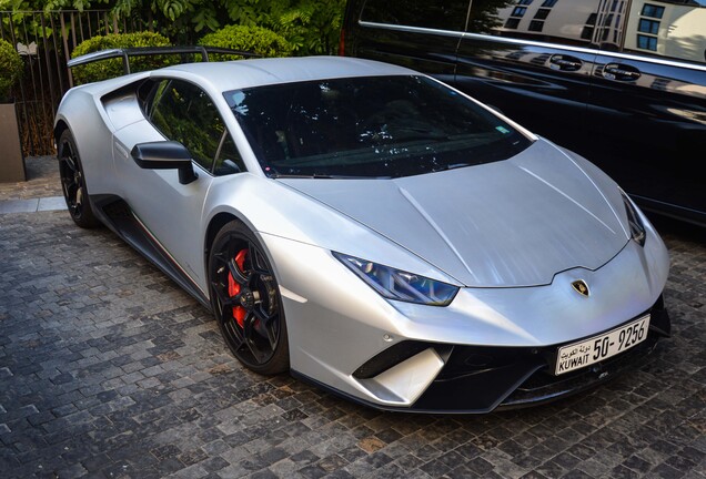 Lamborghini Huracán LP640-4 Performante