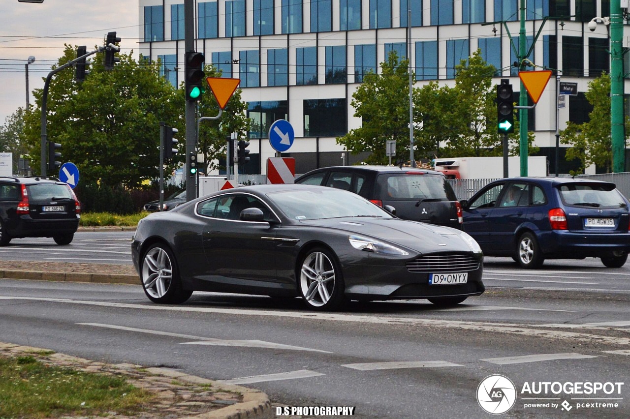 Aston Martin DB9 2013