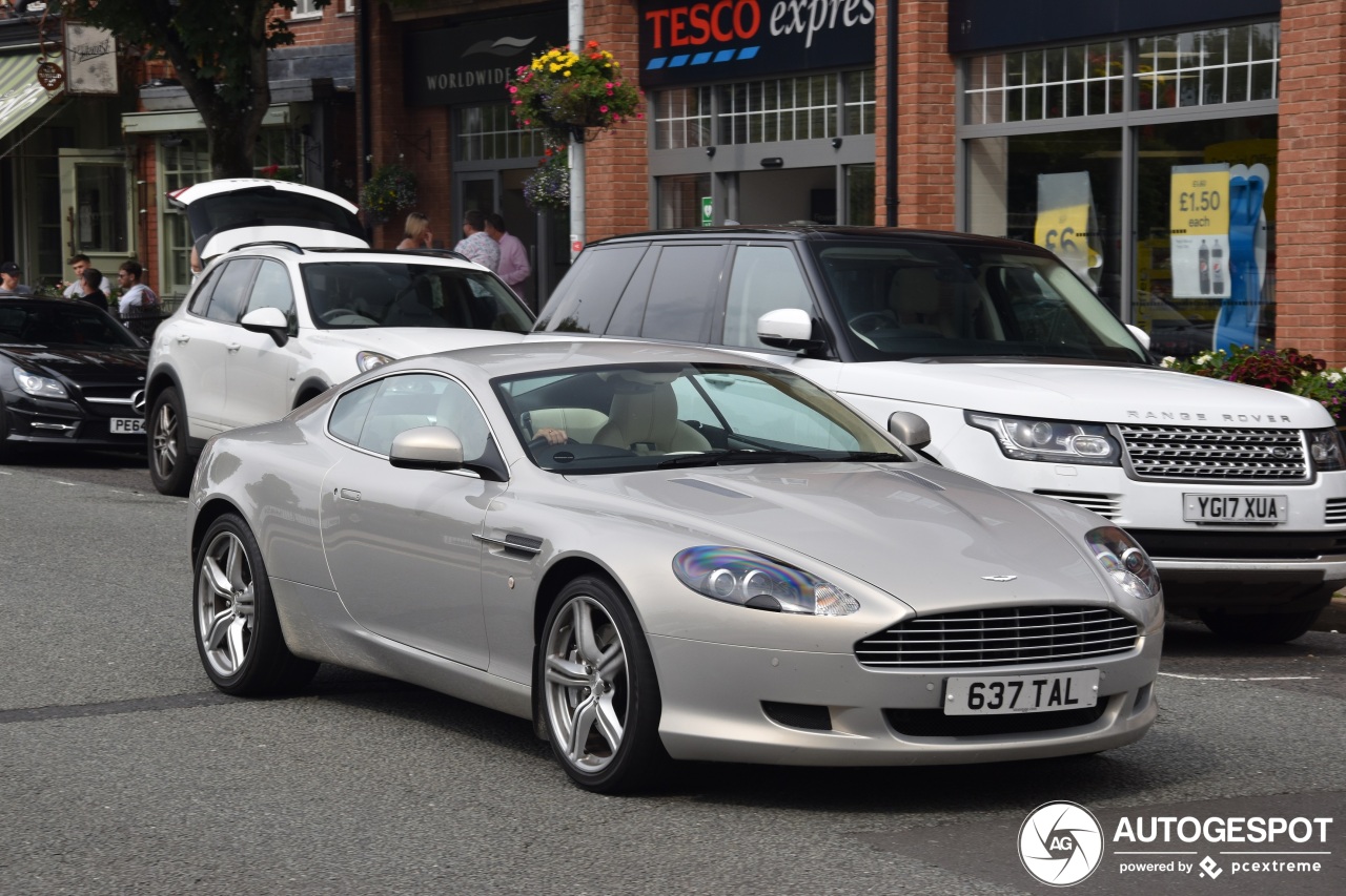 Aston Martin DB9