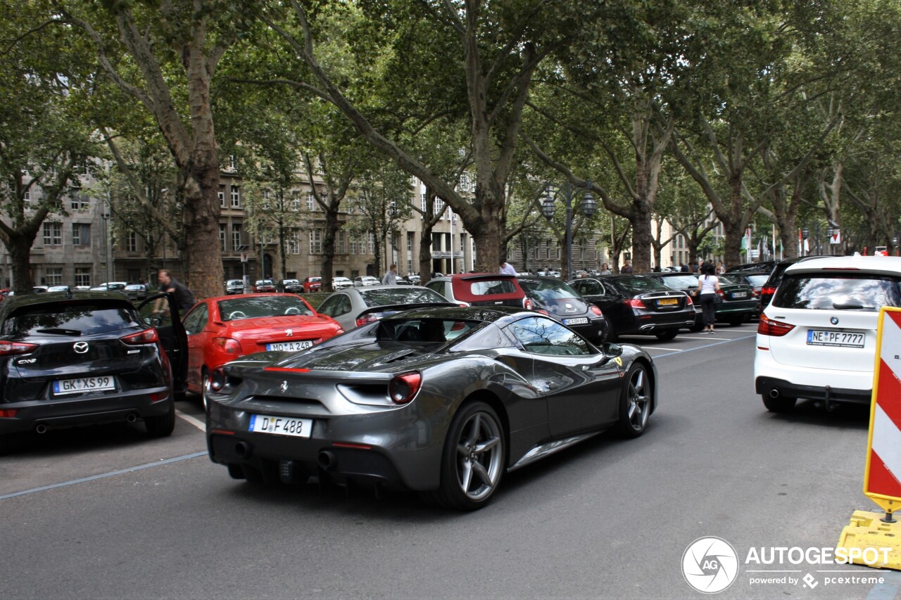 Ferrari 488 Spider