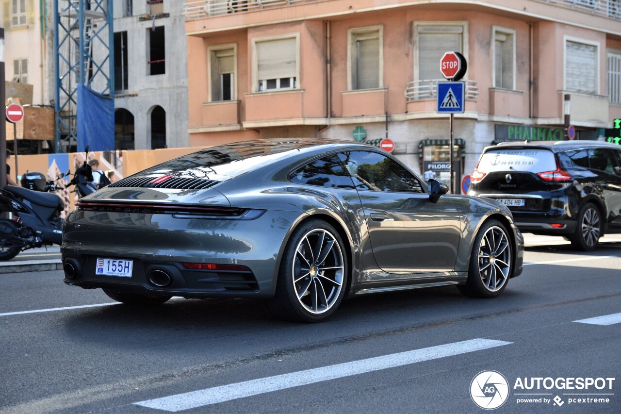 Porsche 992 Carrera 4S