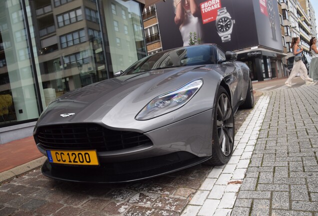 Aston Martin DB11