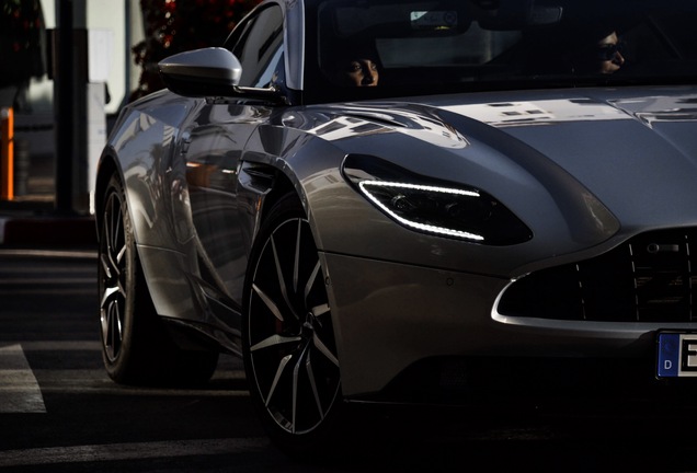 Aston Martin DB11 V8