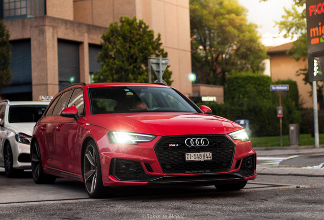 Audi RS4 Avant B9