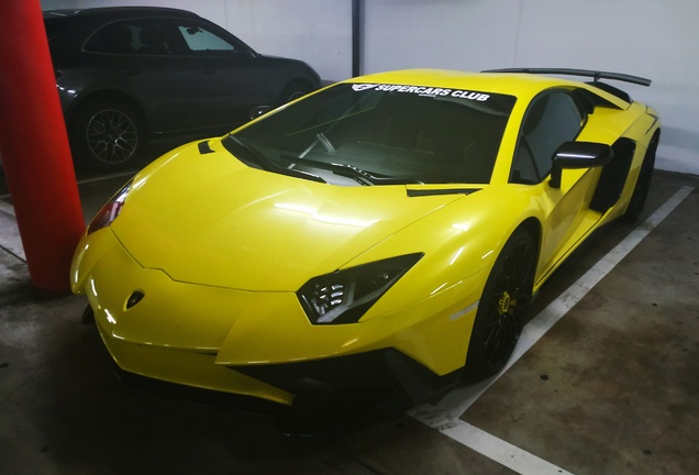 Lamborghini Aventador LP750-4 SuperVeloce