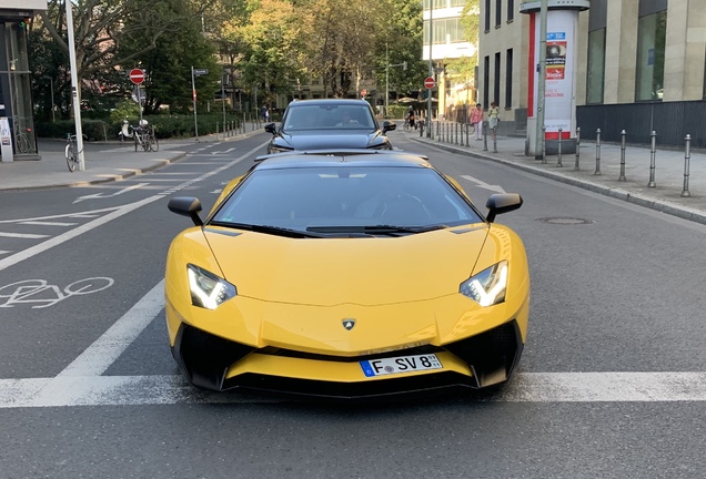 Lamborghini Aventador LP750-4 SuperVeloce Roadster