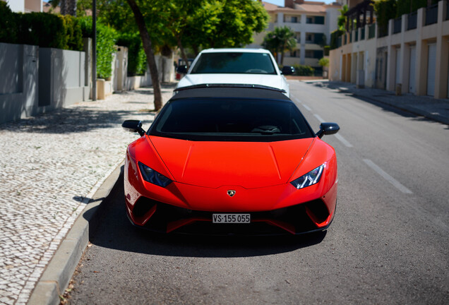 Lamborghini Huracán LP640-4 Performante Spyder