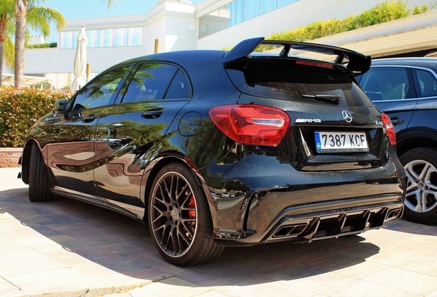 Mercedes-AMG A 45 W176 2015