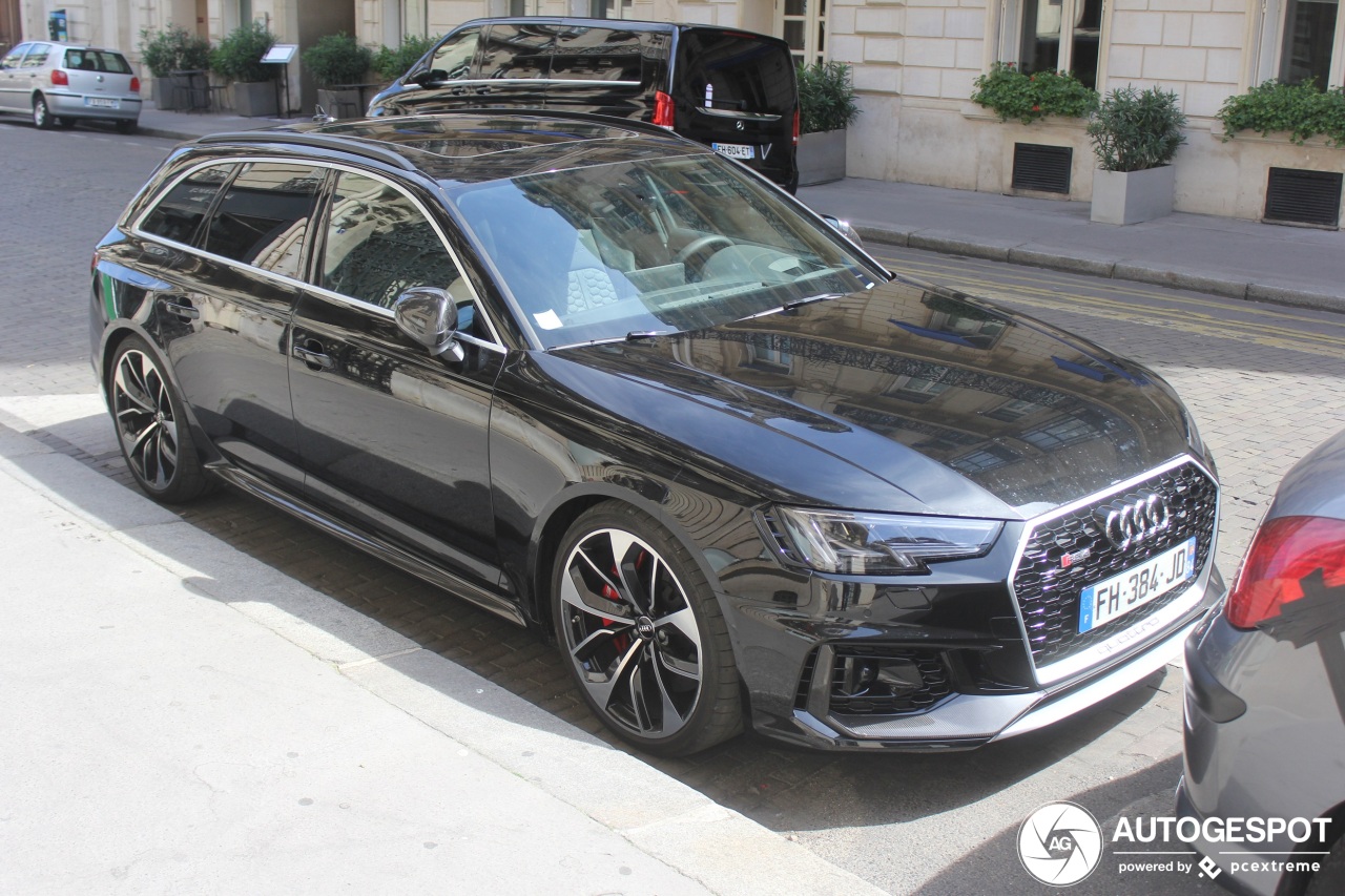 Audi RS4 Avant B9