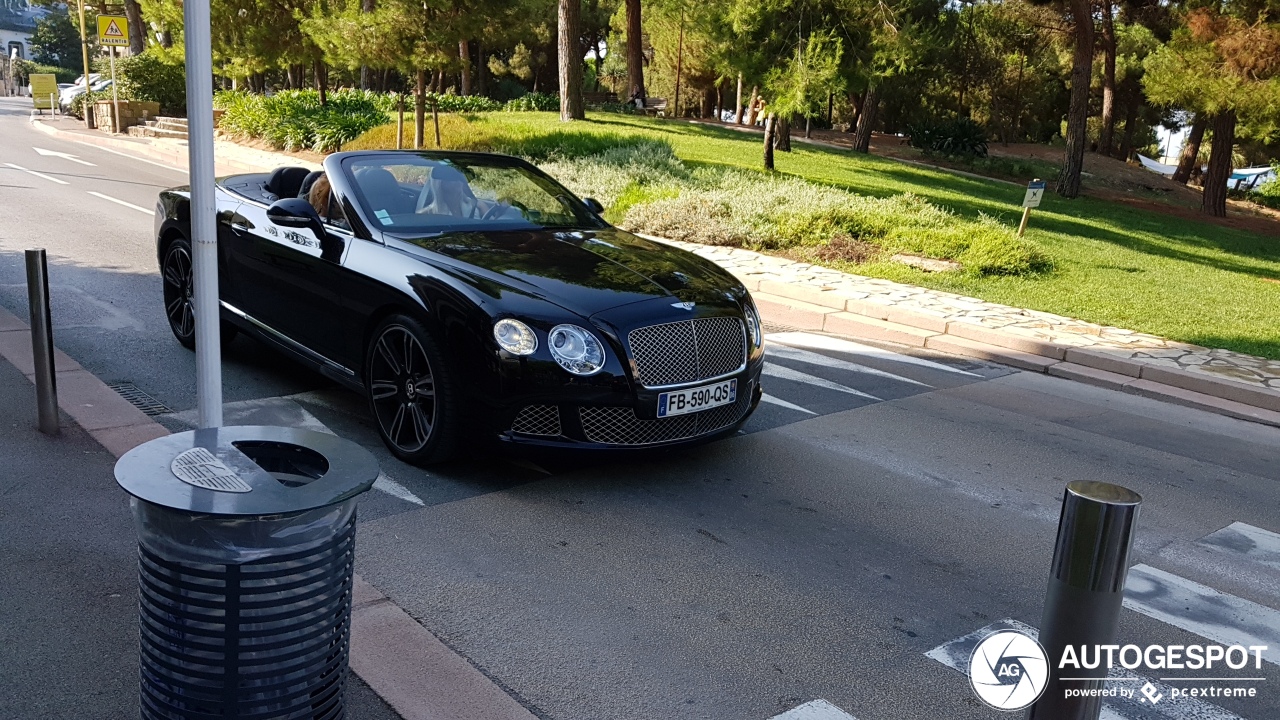 Bentley Continental GTC 2012