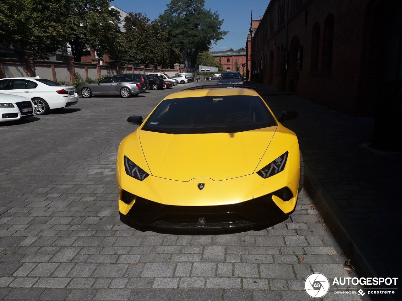 Lamborghini Huracán LP640-4 Performante