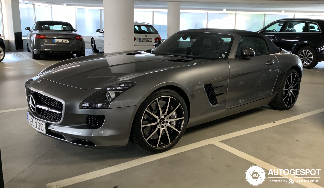 Mercedes-Benz SLS AMG GT Roadster