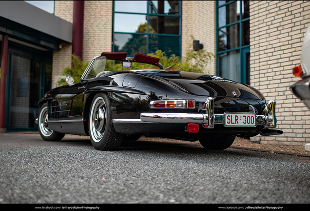 Mercedes-Benz 300SL Roadster