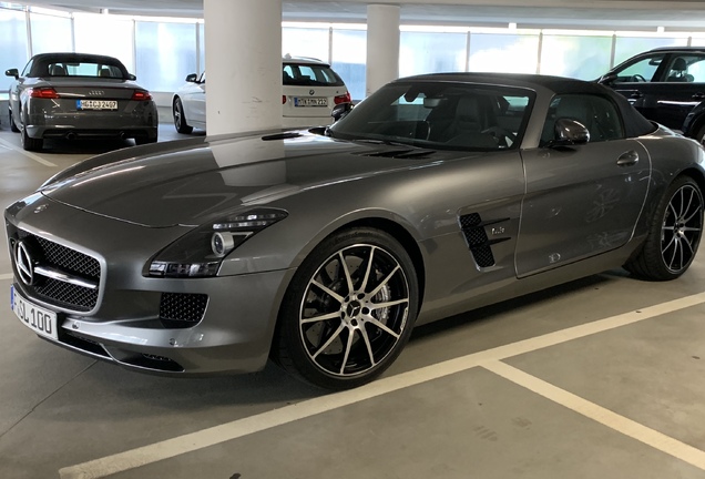 Mercedes-Benz SLS AMG GT Roadster