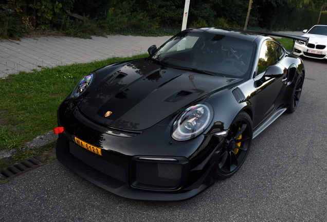 Porsche 991 GT2 RS Weissach Package