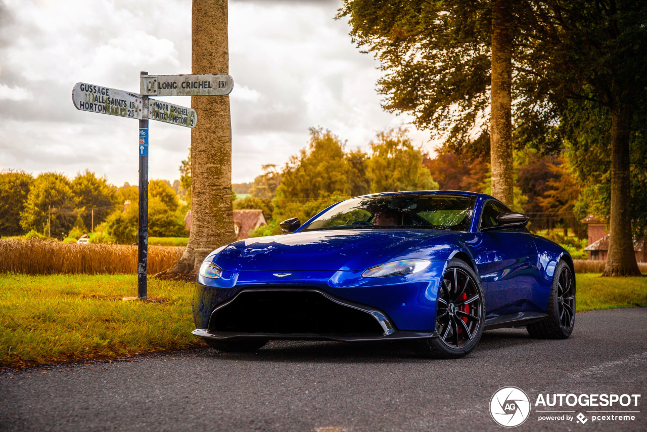 Aston Martin V8 Vantage 2018