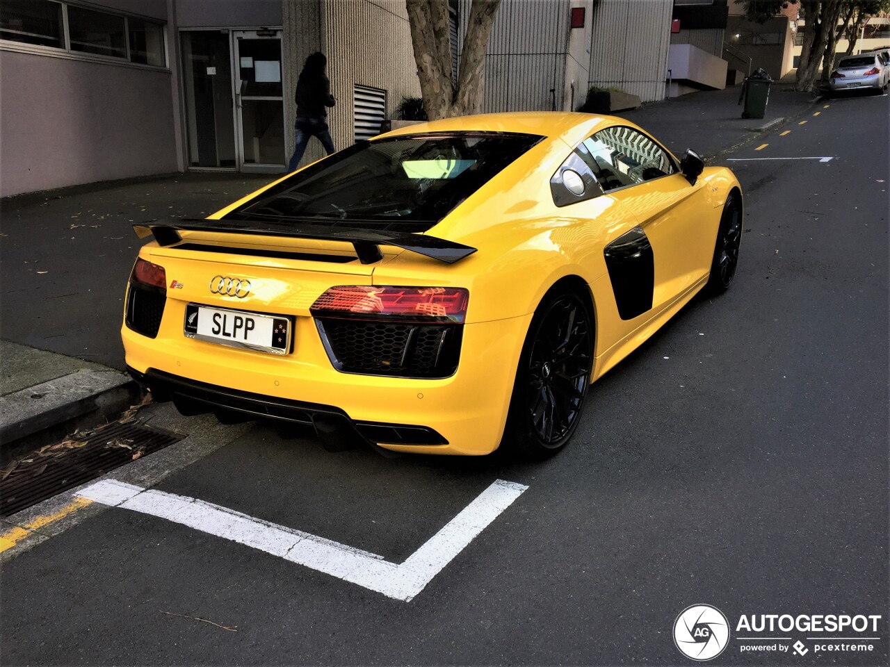 Audi R8 V10 Plus 2015