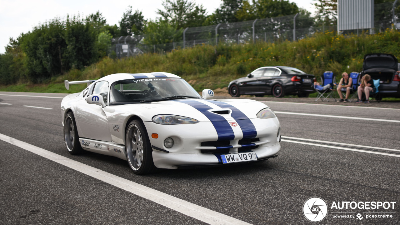 Dodge Viper GTS R