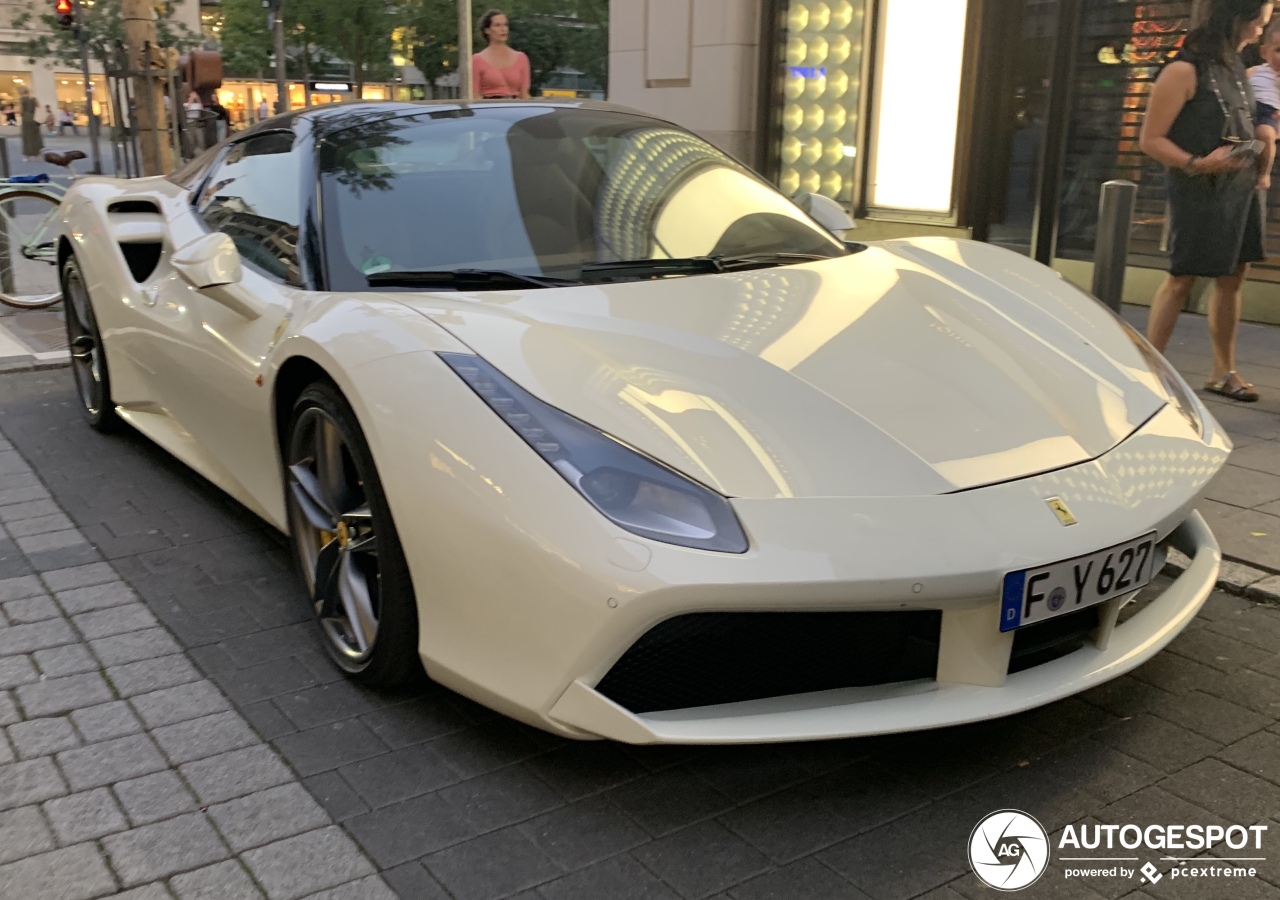 Ferrari 488 Spider