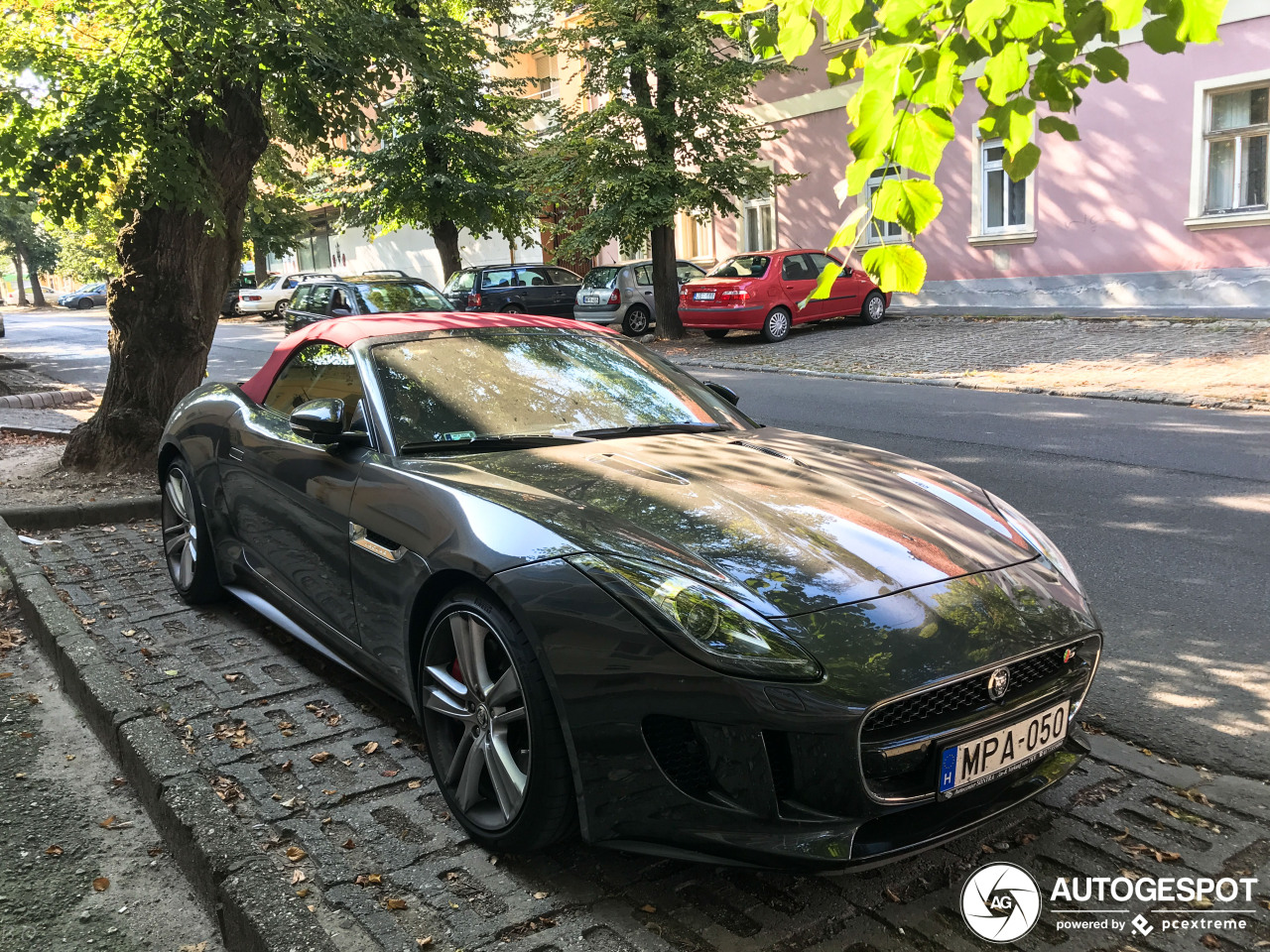 Jaguar F-TYPE S V8 Convertible