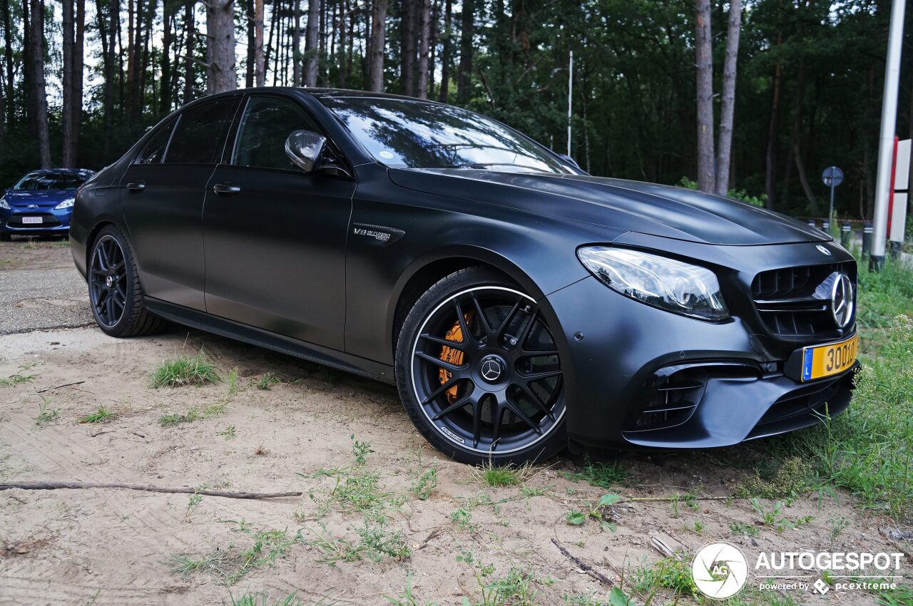 Mercedes-AMG E 63 S W213