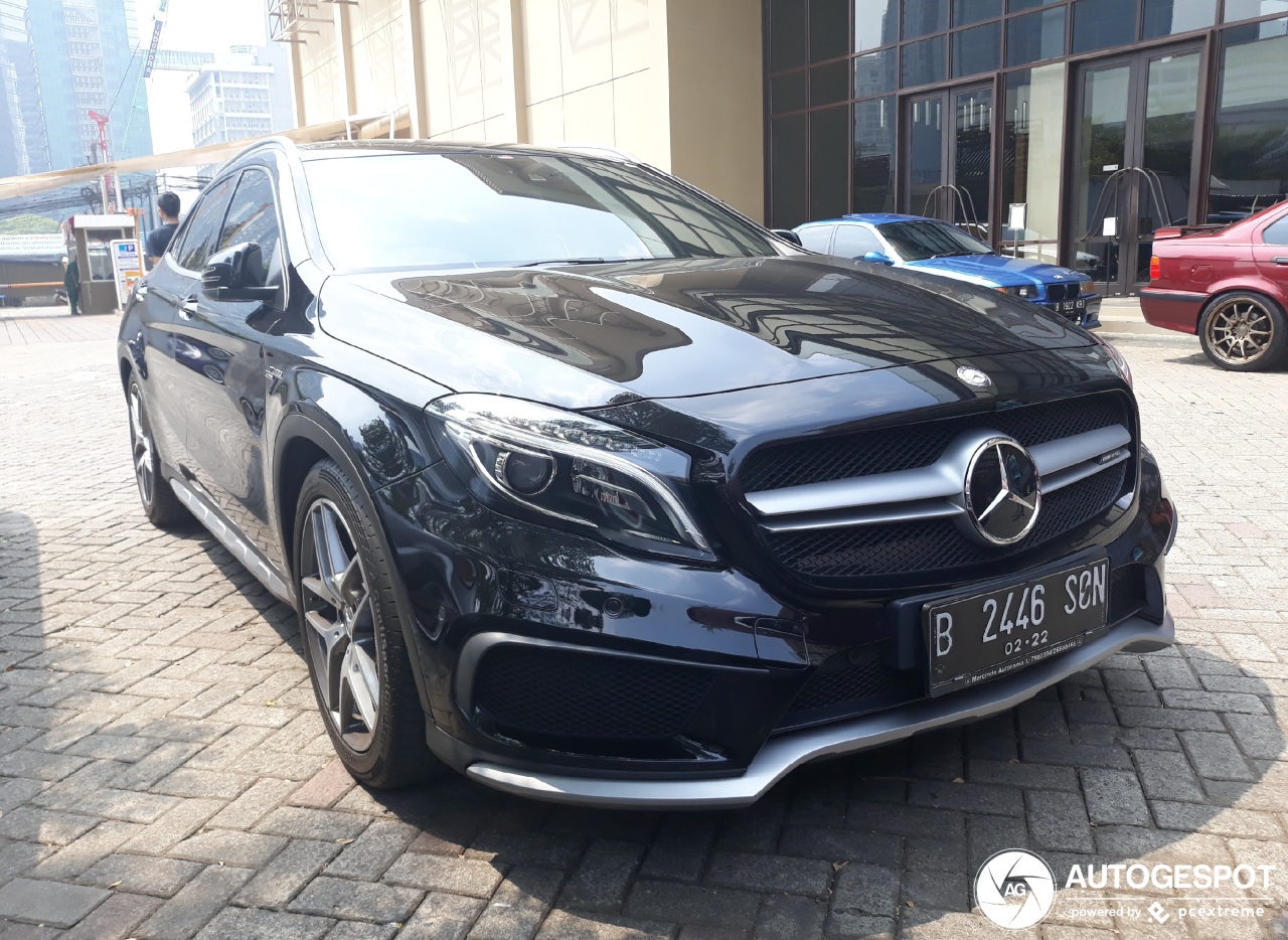 Mercedes-Benz GLA 45 AMG X156