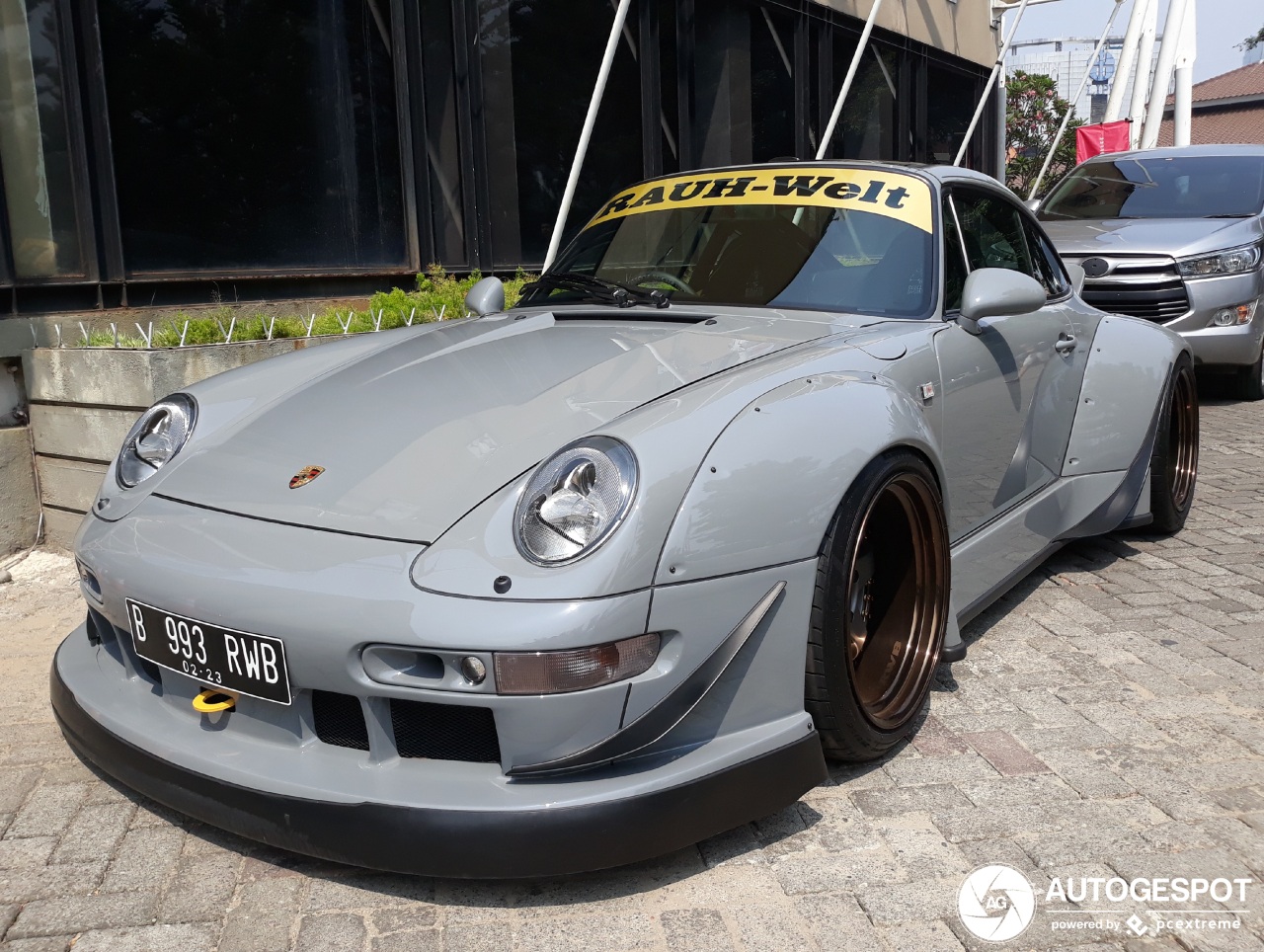Porsche 993 Rauh-Welt Begriff - 25 August 2019 - Autogespot